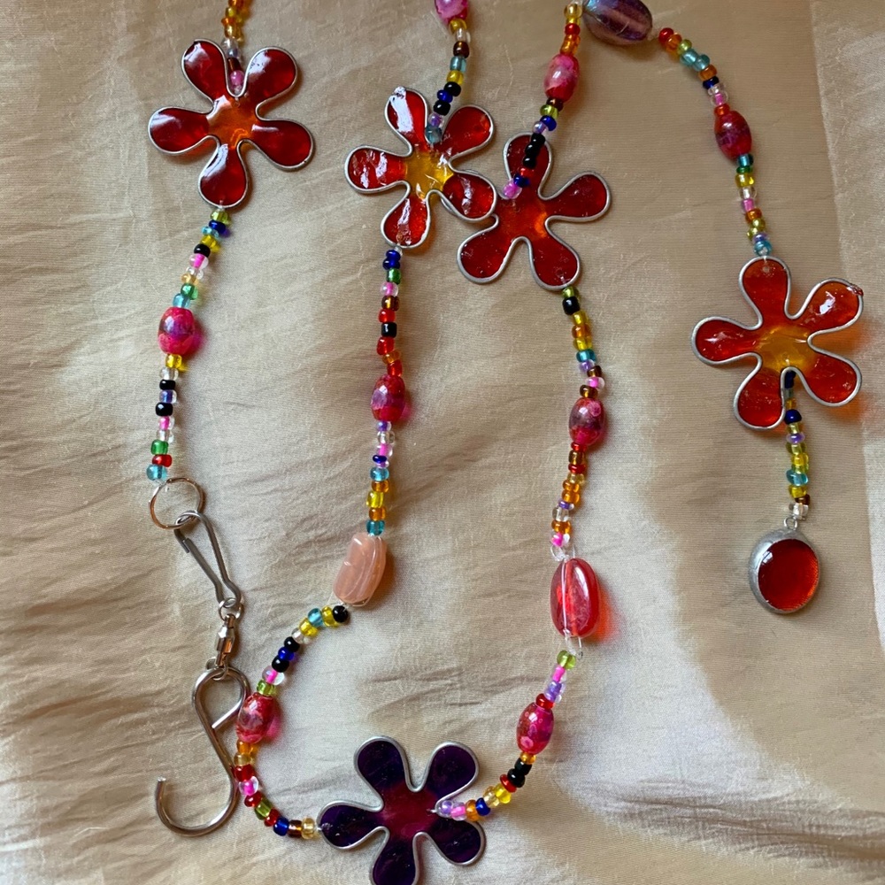 Chakra Rainbow Beaded Suncatcher Flower Strand - Picture 3 of 13